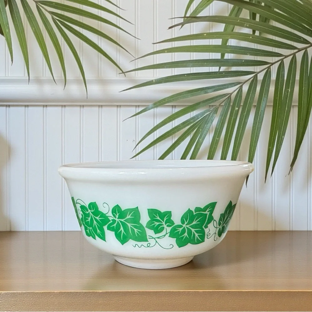 Vintage Hazel Atlas “Ivy” Small Mixing Bowl – Green Leaf Pattern – Milk Glass